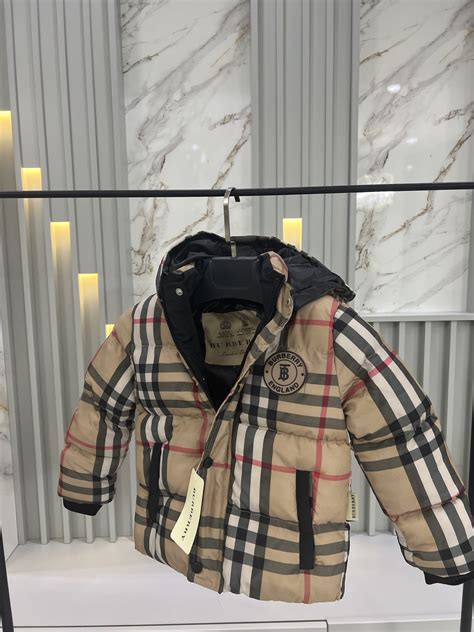 burberry çocuk mont